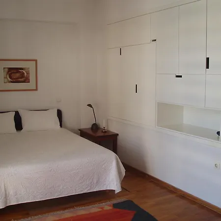 τhe White Apartman *