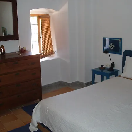 τhe White Apartman Makríjalosz