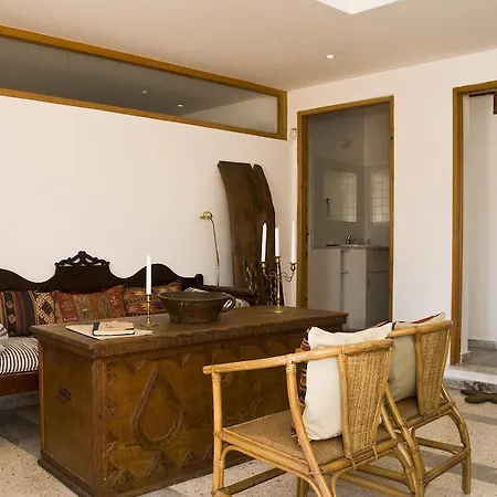 τhe White Apartman *
