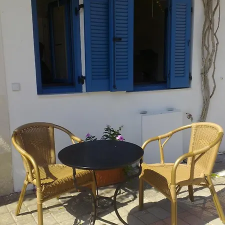 τhe White Apartman