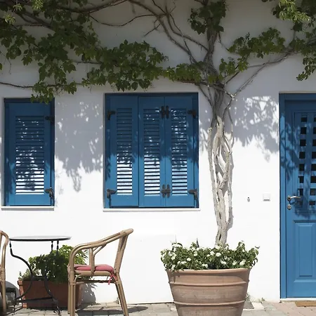 τhe White Apartman *